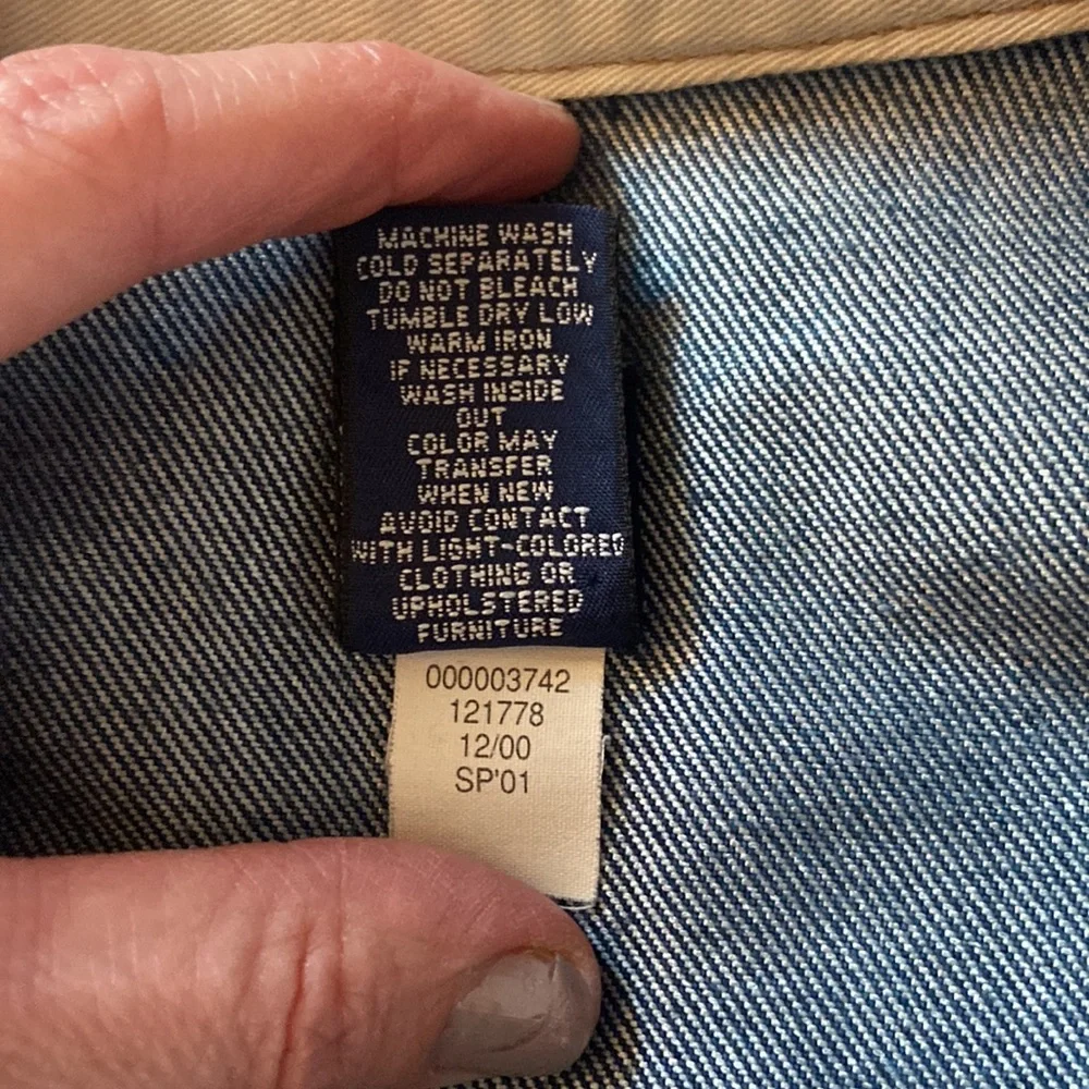 GAP, size SMALL, dark denim adjustable fitted waist and collared jacket - Picture 4 of 9